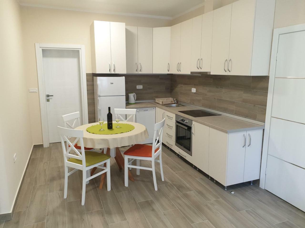 Apartments Jadran Tivat Ngoại thất bức ảnh