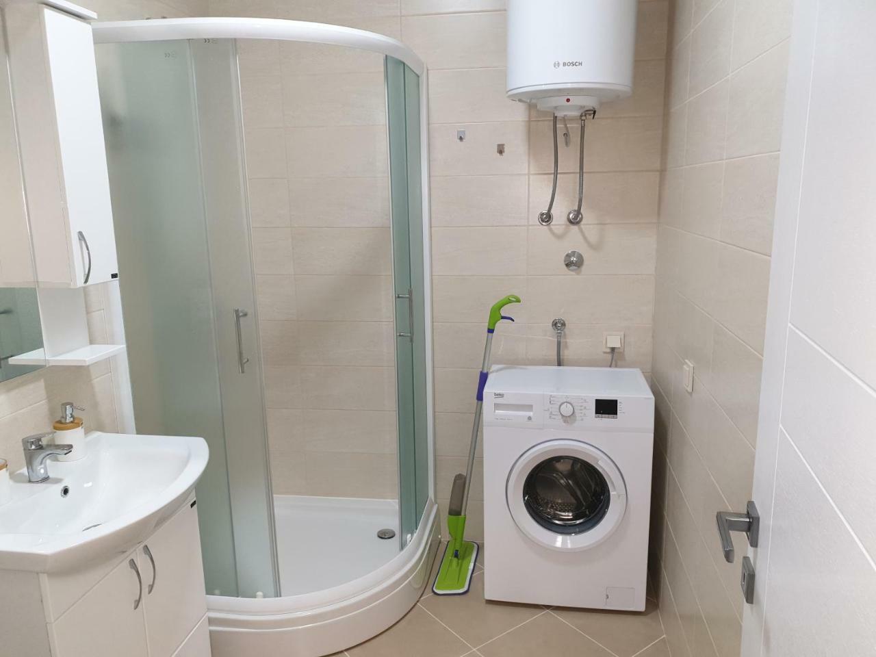 Apartments Jadran Tivat Ngoại thất bức ảnh