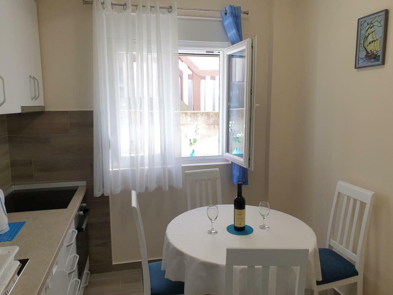 Apartments Jadran Tivat Ngoại thất bức ảnh