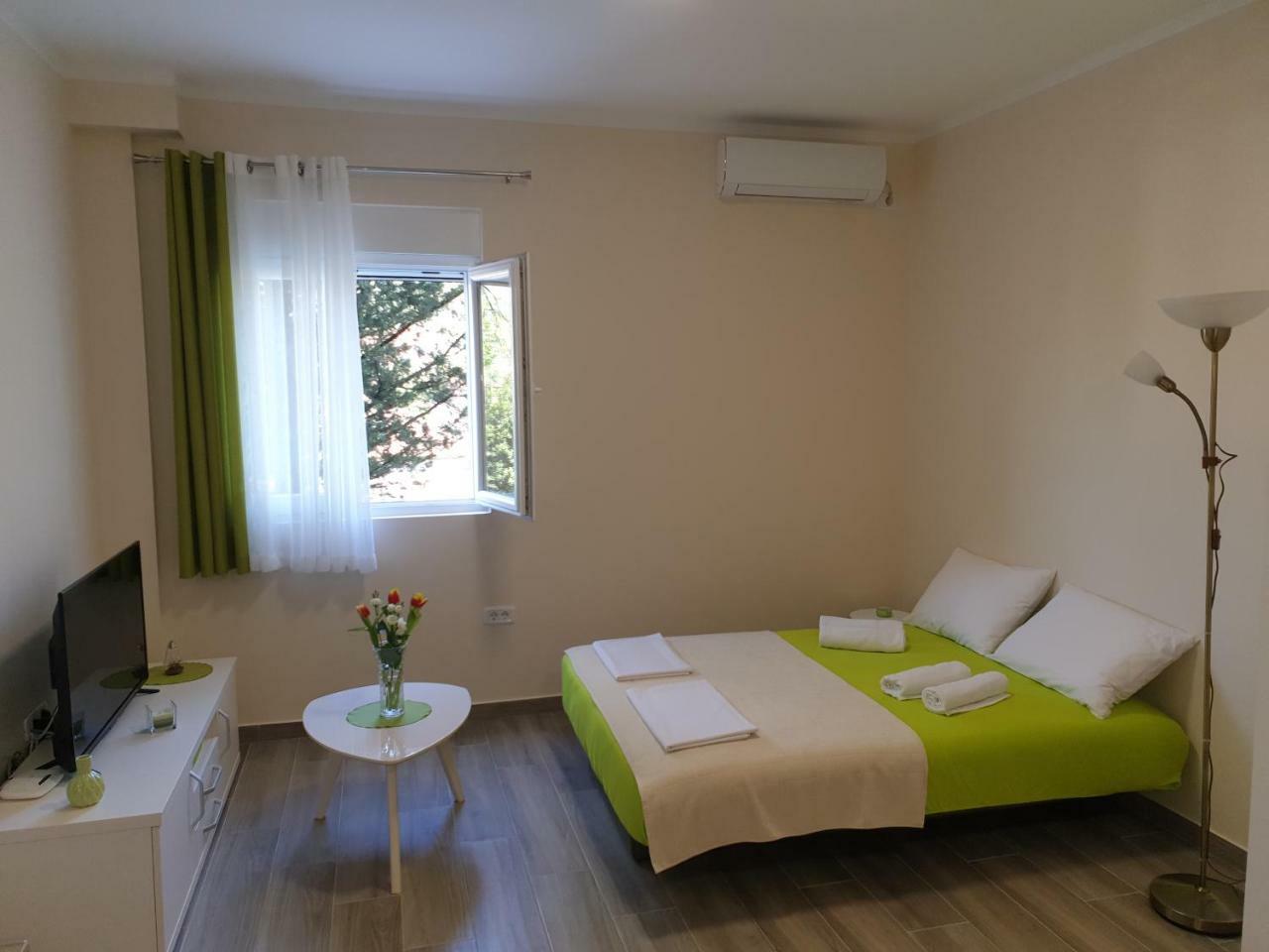 Apartments Jadran Tivat Ngoại thất bức ảnh