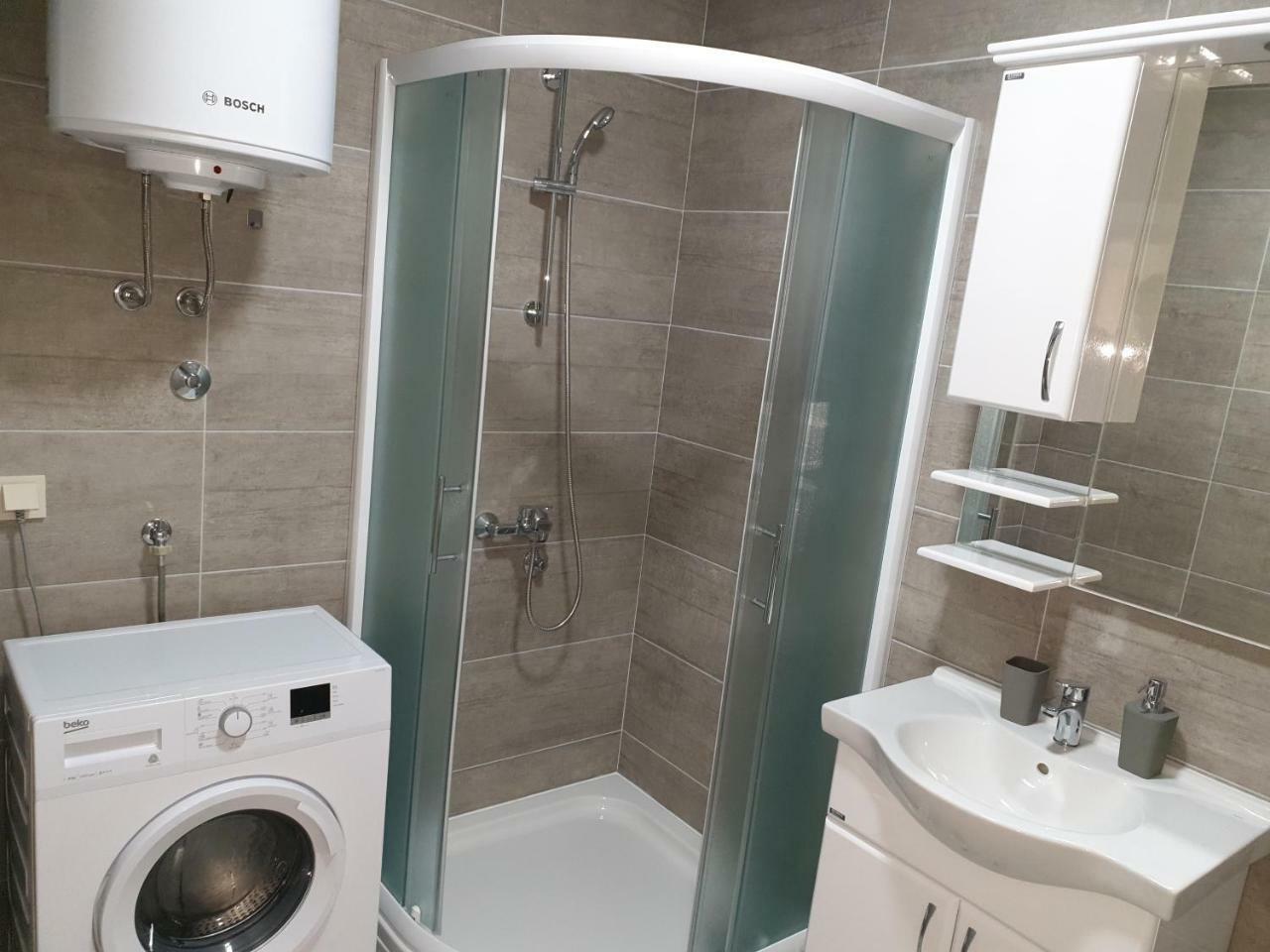 Apartments Jadran Tivat Ngoại thất bức ảnh