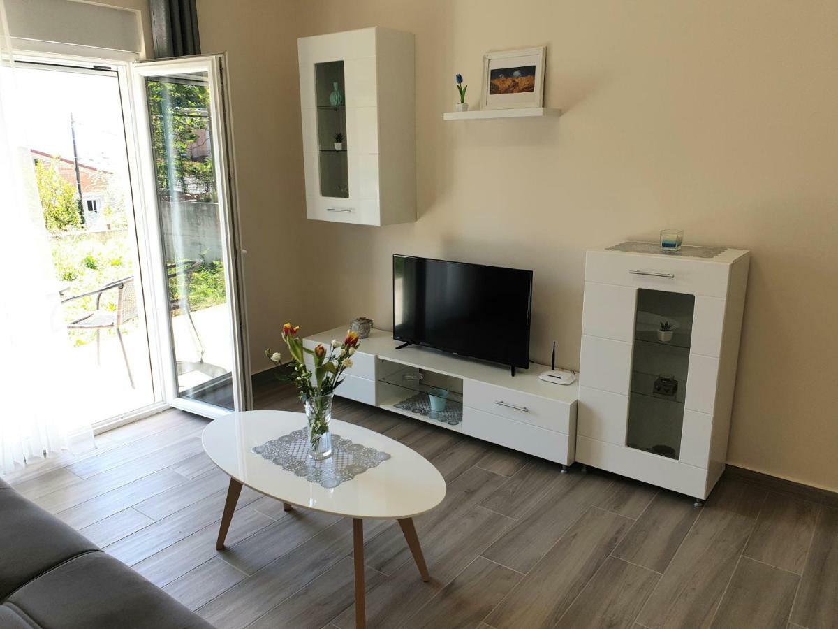 Apartments Jadran Tivat Ngoại thất bức ảnh