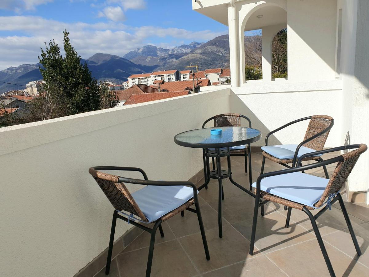 Apartments Jadran Tivat Ngoại thất bức ảnh